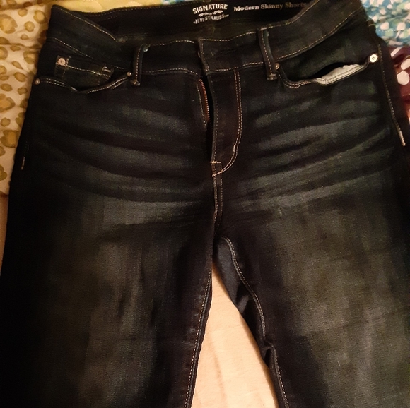 Shorts - Picture 1 of 2